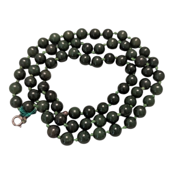 VTG 60s Spinach Green Jade Beaded Knotted Necklace W Brass Tone Spring Clasp 27" - Picture 1 of 4